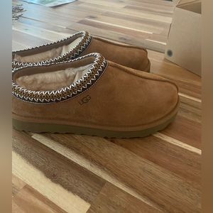 UGG Tasman Slippers Chesnut - New!